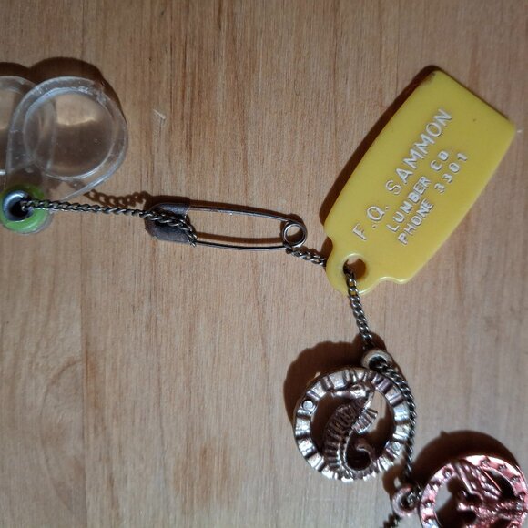 Vintage 1980s Plastic Charms Chain Necklace 16 Charms, Bears, sword,etc - Picture 7 of 7